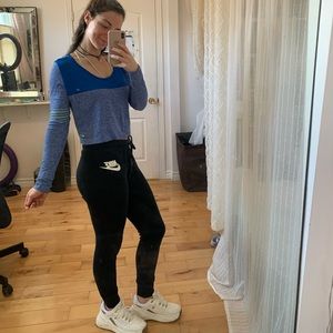 Nike sweatpants + 2 Nike tops